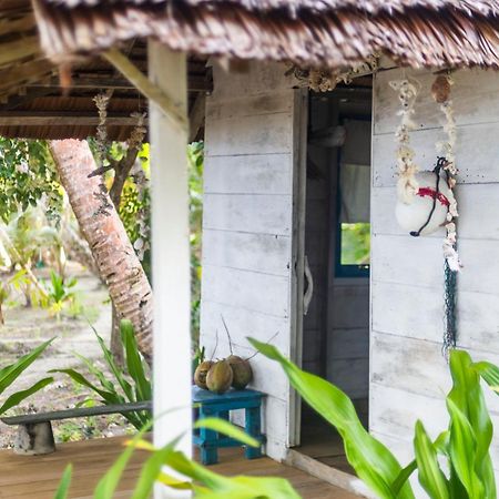 Hotel Tailana Island Pulau Banyak Alaban Exterior foto