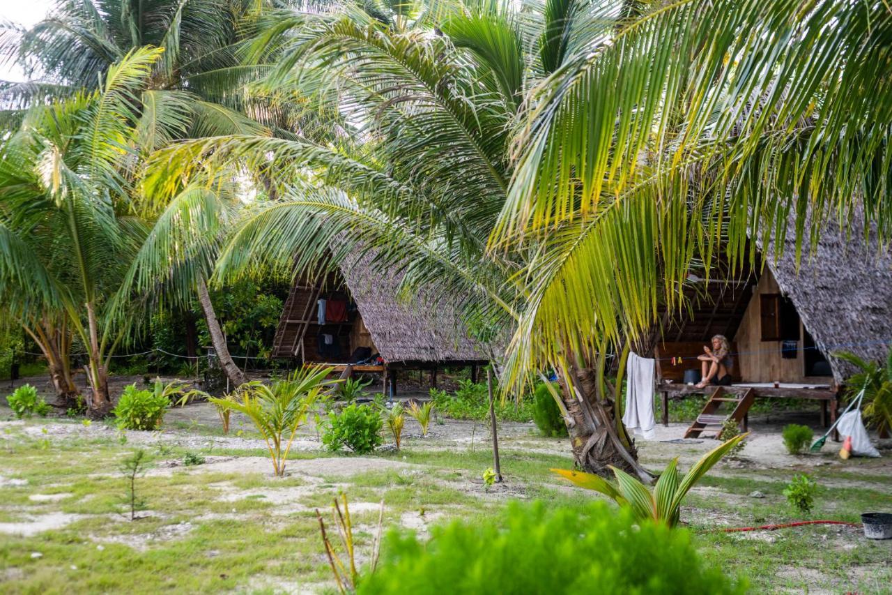 Hotel Tailana Island Pulau Banyak Alaban Exterior foto