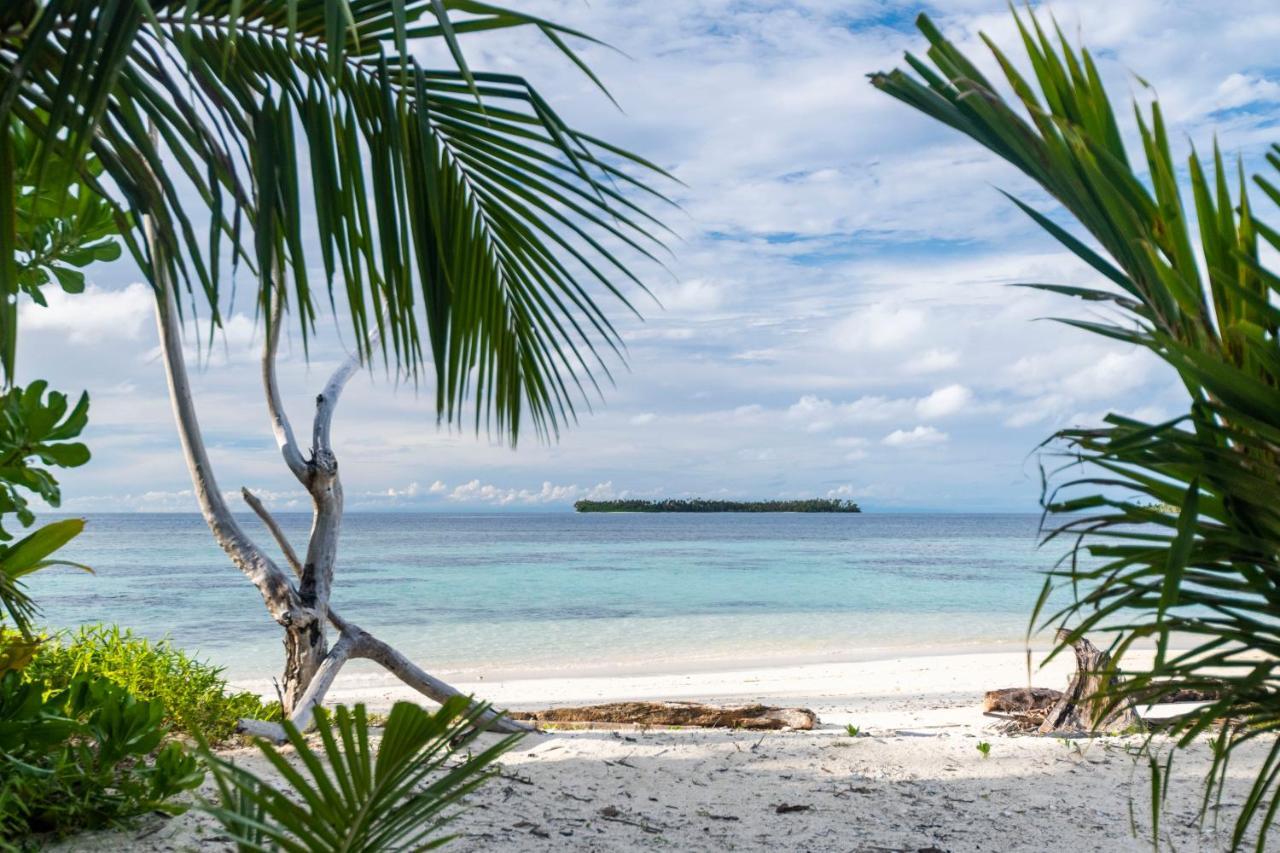 Hotel Tailana Island Pulau Banyak Alaban Exterior foto