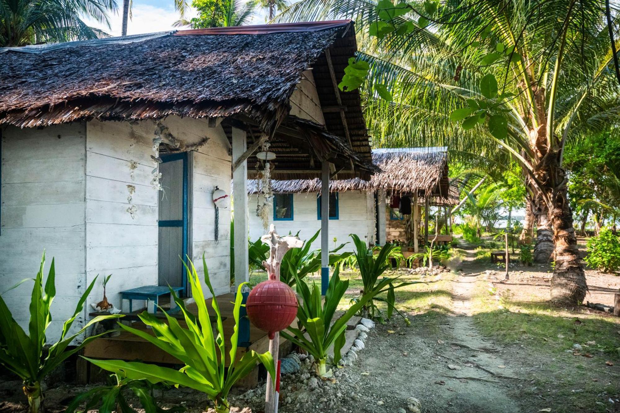 Hotel Tailana Island Pulau Banyak Alaban Exterior foto